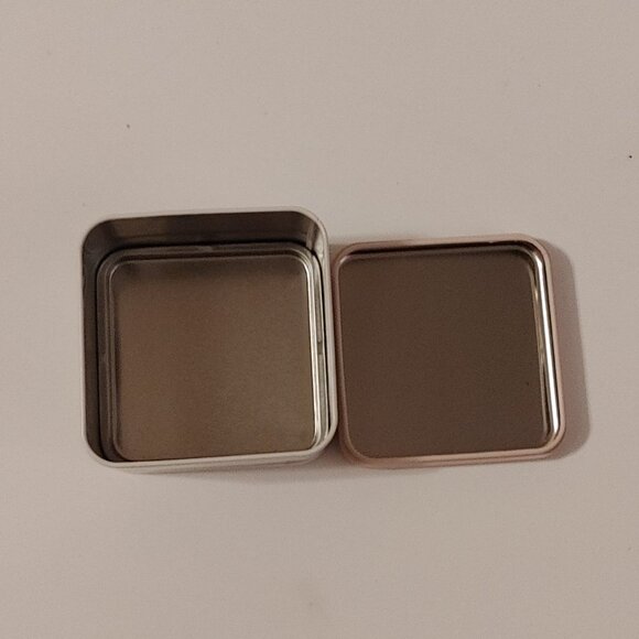 FUN 2019 FOSSIL Watch Tin Ostrich Motel "Biggest Omelette in the World" EMPTY - Picture 7 of 7